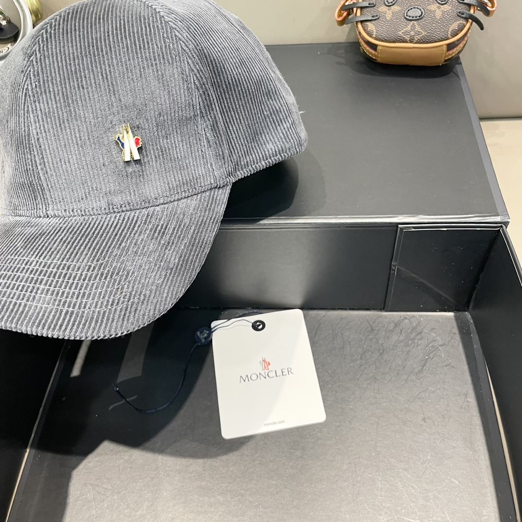 Moncler Caps